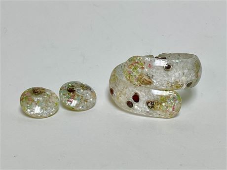 Mid-Century Lucite Seashell Bracelet and Earrings
